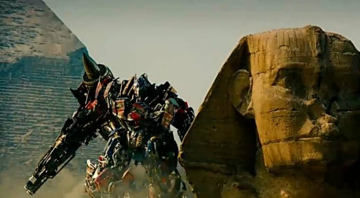 (擎天柱飞行)飞过群山，击败神将如山：擎天柱再战时代风云