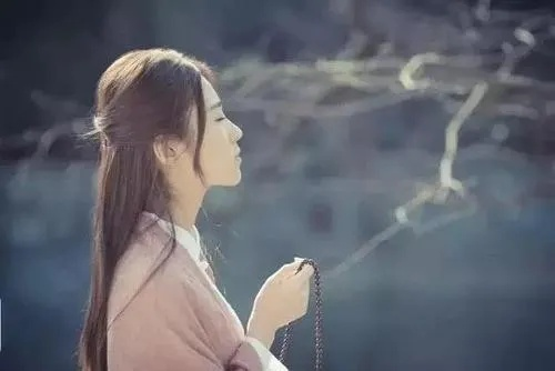 (红尘男女是什么意思)红尘是指男女之情？明白红尘，人间不值得留连吗