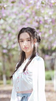 (闻憻的最新小说)闻雯和闻雯笔趣阁：畅销小说作者与其令人倾心的文学世界