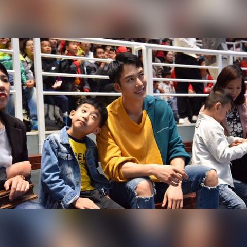 畅玩4399赛尔号网页版：探索多彩宇宙，挑战强大怪兽，体验无限乐趣！