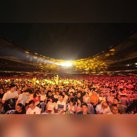 探究尼克的身份与背景:他是怎样一个重要的历史人物或文化象征? 探究尼克的身份与背景:他是怎样一个重要的历史人物或文化象征?