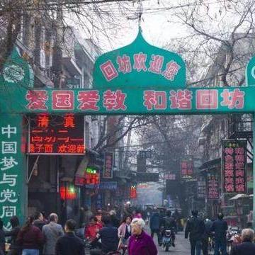 在唐朝的街道上，我发现了一个神秘的地方，竟然隐藏着无数无限金币