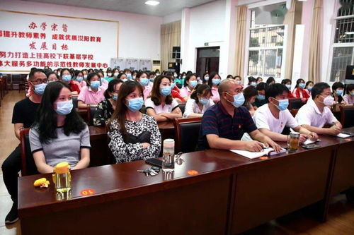 引发公愤！两名幼师连続殴打多名学生被辞退，社会各界呼吁提高教师职业道德标准