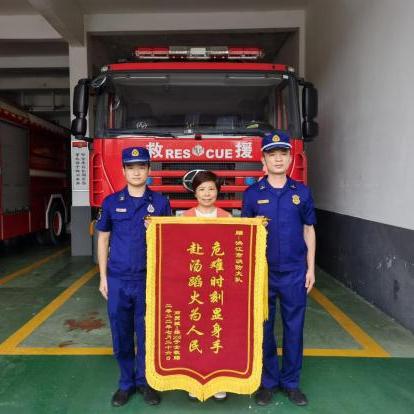 (知乎故事我的消防男友)深入火海,为生活掀起波澜:我的男友,那位英勇无畏的消防员 (知乎故事我的消防男友)深入火海,为生活掀起波澜:我的男友,那位英勇无畏的消防员