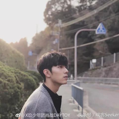 (写偶像的惊艳结尾)最终化身惊艳人心的写作结局:偶像的惊艳转折与新生 (写偶像的惊艳结尾)最终化身惊艳人心的写作结局:偶像的惊艳转折与新生