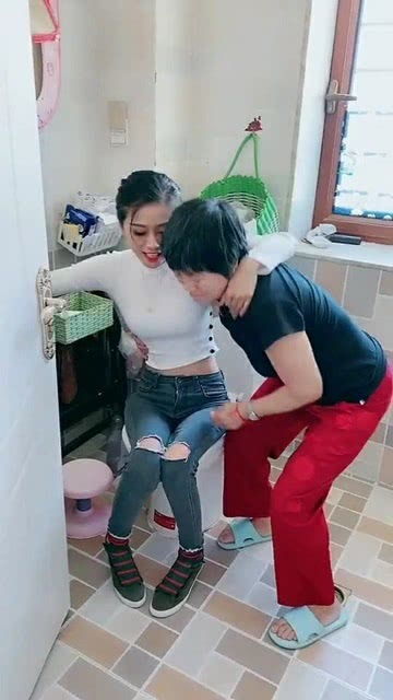 (尿憋不住尿裤子了怎么回事?)小便憋不住尿裤子是什么情况?如何避免这种尴尬的窘境? (尿憋不住尿裤子了怎么回事?)小便憋不住尿裤子是什么情况?如何避免这种尴尬的窘境?