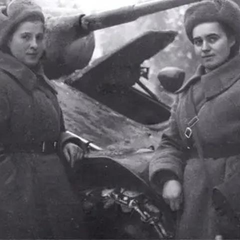 (全员加速中有点凶的猎人)全员加速中特殊猎人：追逐未知怪物的世界冒险之旅