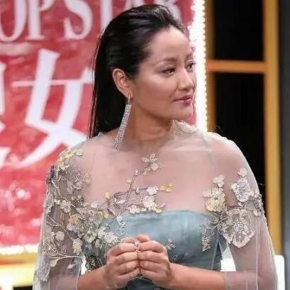 沈腾瞿颖台湾话版《三国》热播,解读历史人物形象背后的台湾方言韵味 沈腾瞿颖台湾话版《三国》热播,解读历史人物形象背后的台湾方言韵味