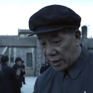 (英若诚为什么入狱)英若诚最后的秘密：揭开背后真相的关键，谜底终现震撼真相。