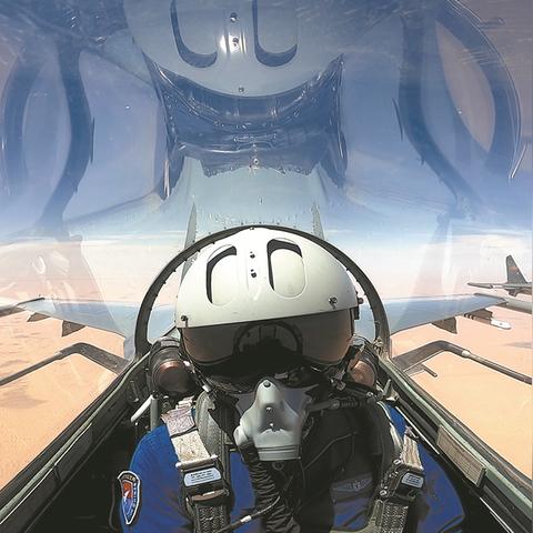 (战机归来手游)战机归来红包游戏：开启你的空战冒险，赢取丰厚红包奖励！